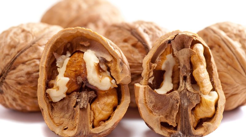 "Dietitian's Pick: The Ultimate Heart-Healthy Nut"